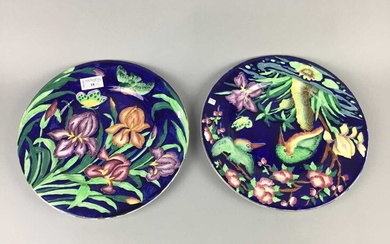 A PAIR OF MALING PLATES