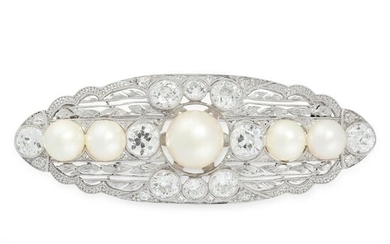 A PEARL AND DIAMOND BROOCH, EARLY 20TH CENTURY the oval