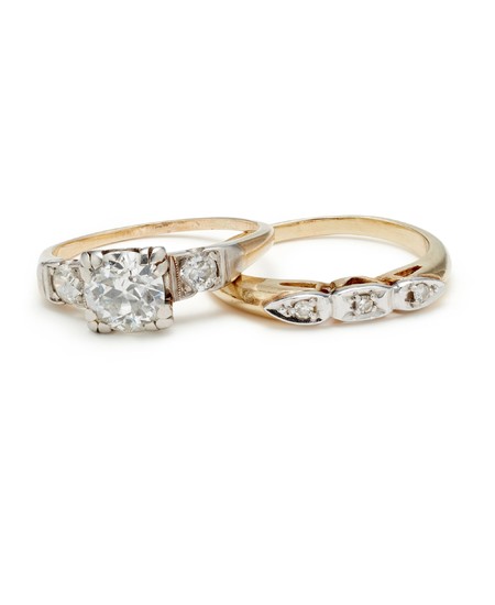 A Set of Diamond and Gold Rings