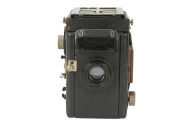 A Thornton Pickard Rubyette No. 1 SLR Camera