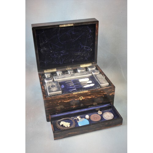 A Victorian simulated coromandel lady's vanity box, with fit...