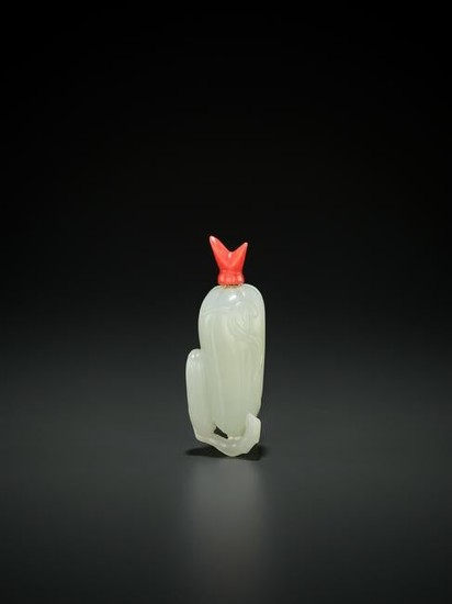 A WHITE JADE 'MELON' SNUFF BOTTLE, MID-QING