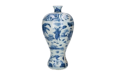 (-), A blue and white porcelain Meiping vase,...