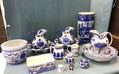 A collection of blue & white ceramics - three jug...