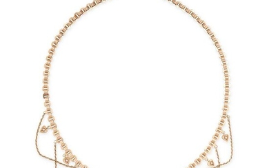 AN ANTIQUE PEARL FRINGE NECKLACE in yellow gold, the