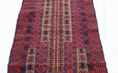 ANTIQUE HAND KNOTTED PRAYER RUG