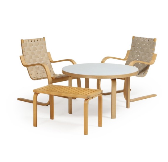 Alvar Aalto: A pair of birch easy chairs, coffee table and bench. Manufactured by Artek. (4)
