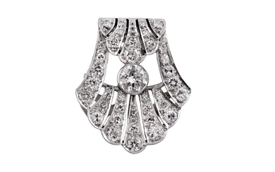 An Art Deco diamond clip