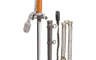 An M 35 dagger for army officers made by F. W. Höller in Solingen