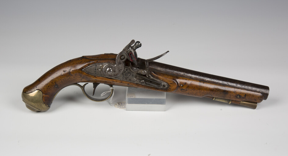 An early 19th century flintlock sea service belt pistol, barrel length 22.5cm, the border engraved l