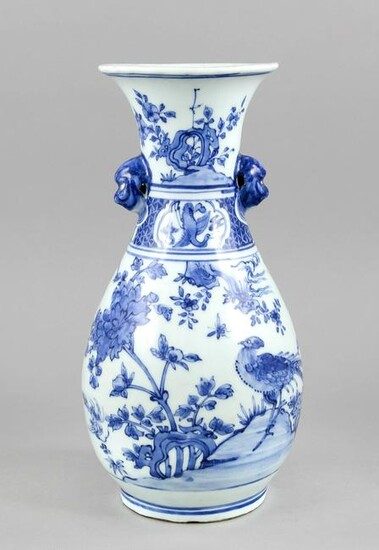 Blue and white vase, China, 19