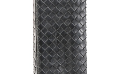 Bottega Veneta Long Wallet in Black Intrecciato Leather