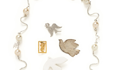 COLLECTION OF DOVE MOTIF COSTUME JEWELRY