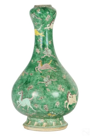 Chinese Green Famille Rose Porcelain Baluster Vase