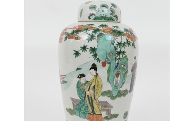 Chinese famille verte covered jar, in Kangxi style, ovoid fo...