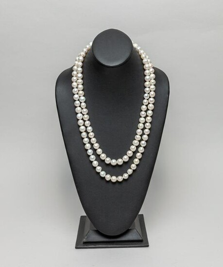 Collectible Large Bead Sea Pearl Necklace