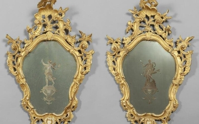 Coppia di specchiere Luigi XV in legno finemente