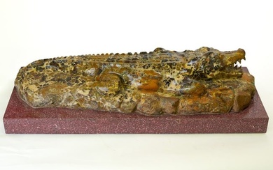 Crocodile in Sicilian agate jasper