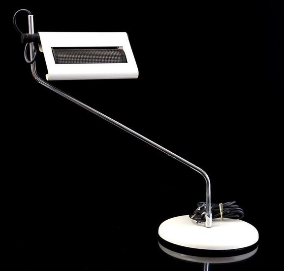 Design metal table lamp