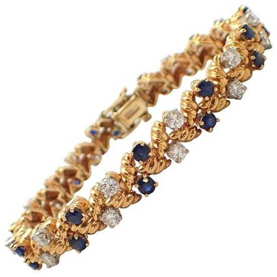Diamond and Sapphire Bracelet in 18 Karat Yellow Gold
