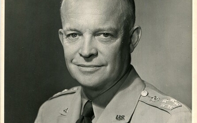 EISENHOWER DWIGHT D. : (1890-1969) Général américain de la Seconde Guerre mondiale. Président américain 1953-61....