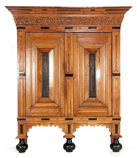 (-), Oak Renaissance cabinet with straight and protruding...