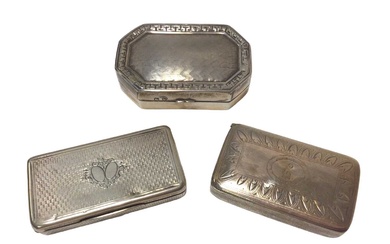 George III silver snuff box of rectangular form, with engraved decoration