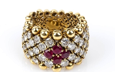 Gold, rubies and diamonds ring 18k yellow gold, stretch band,...