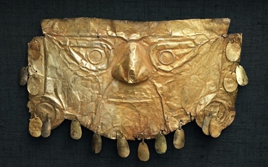 Important masque funéraire Il présente le… Calendrier Art Précolombien - Art d’Asie - Nouvelle… Lot n° 18