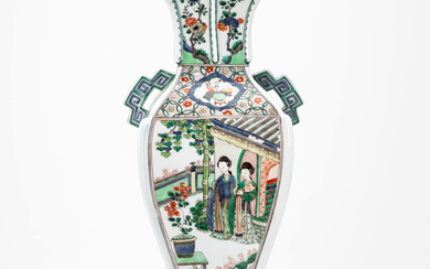 Kangxi-style ritual vase, famille verte, late Qing dynasty.