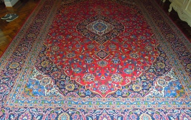 LARGE HAND KNOTTED PERSIAN MESHAD AREA RUG