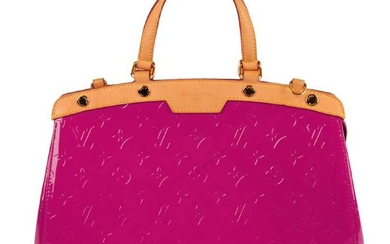 LOUIS VUITTON - a pink Monogram Vernis Brea handbag.