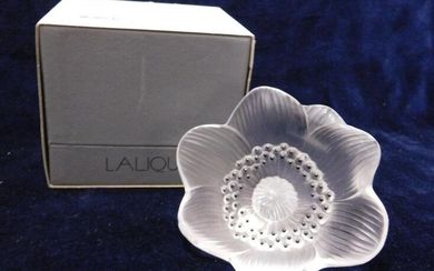 Lalique Anemone Flower