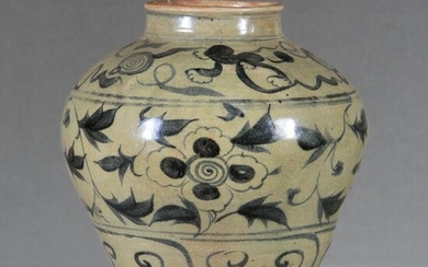 Large Chinese Blue & White Vessel, Ming Period