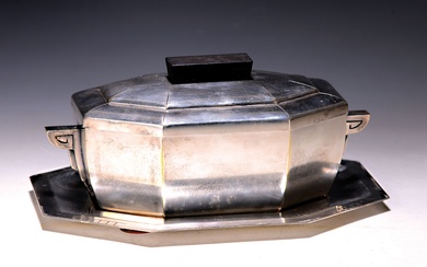 Lidded box with matching tray, Art Deco, France, 1920/30s, silver-plated,...