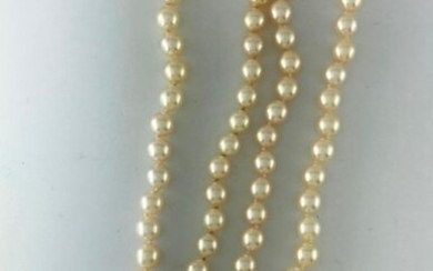 Long necklace of cultured pearls of approx. 7.5 mm dia., Gross weight: 50g