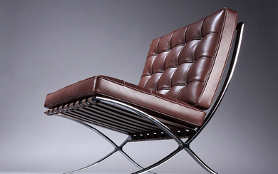 Ludwig Mies van der Rohe. Armchair in brown leather model 'Barcelona chair'