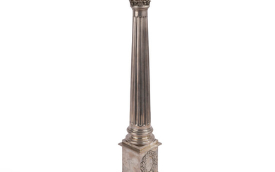 Modello di lampada a colonna in argento