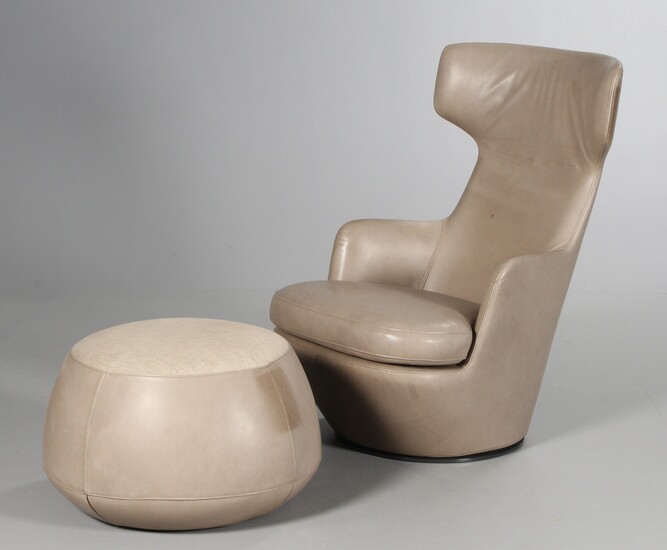 Niels Bendtsen. 'My Turn' leather lounge chair with matching footstool (2)