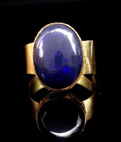 Opal and 14ct yellow gold ring unmarked. Approx weight 5.4 g...