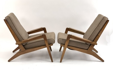 PAIR OF MID-CENTURY LOUNGE CHAIRS