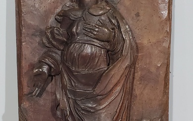PANNEAU en tilleul sculpté en fort relief de l'Assomption de La Vierge. Les apôtres sont...