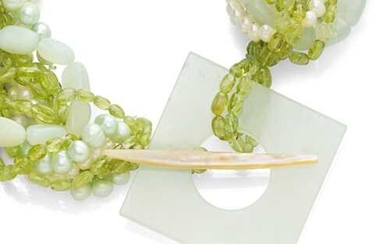 PEARL, CHALCEDONY AND PERIDOT NECKLACE.
