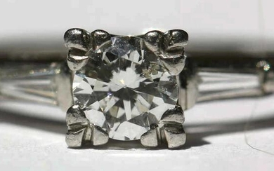 PLATINUM DIAMOND BRILLIANT ENGAGEMENT RING