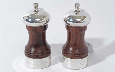 Pair of Contemporary silver mounted wooden salt and pepper mills of conventional form, (London 1992), maker D & Co, approximately 11.5cm in height