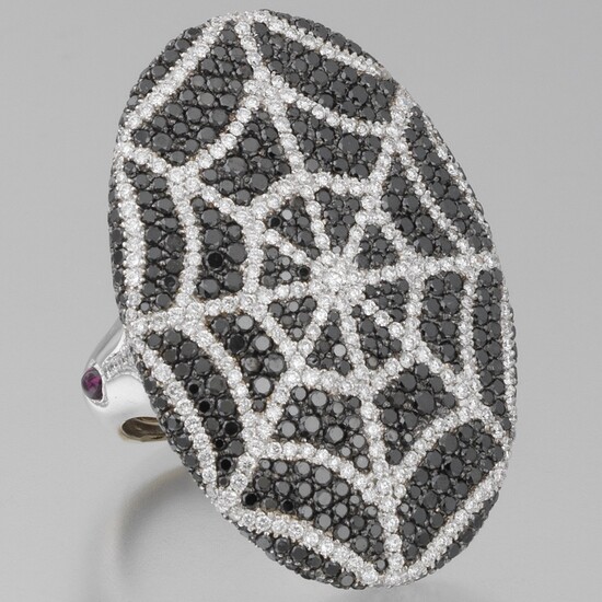 Palmiero Black and White Diamond Spiderweb Ring