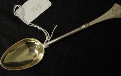 Russian silver teaspoon with etched decoration, 30 grams approx...