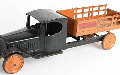 STEELCRAFT PRESSED STEEL CITY DELIVERY TRUCK