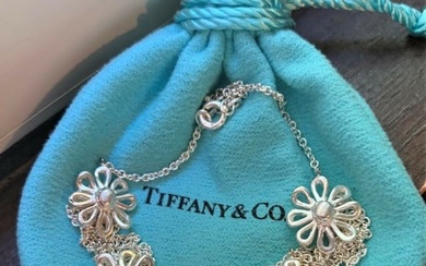 TIFFANY PALOMA PICASSO SILVER 5 FLOWER DAISY NECKLACE Tiffany Paloma Picasso Silver 925 Daisy 5