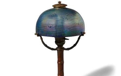TIFFANY STUDIOS (1899-1930) Bamboo Desk Lamp circa 1910 patinated bronze,...